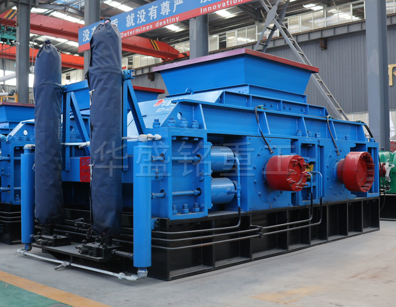 產能在100噸片麻巖制砂機優勢有哪些？